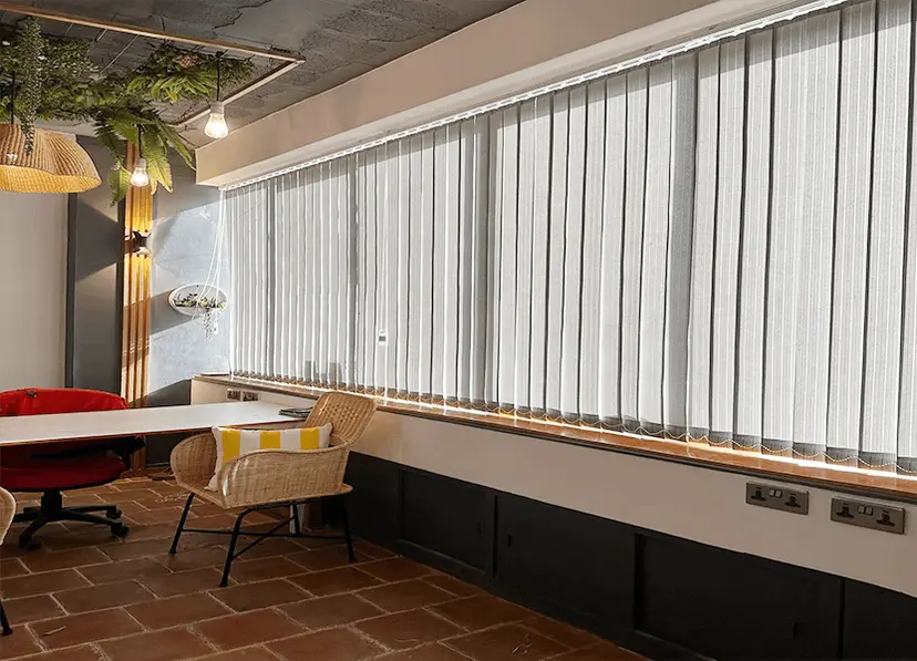 Vertical Blinds 1 Vertical blinds (Copy)